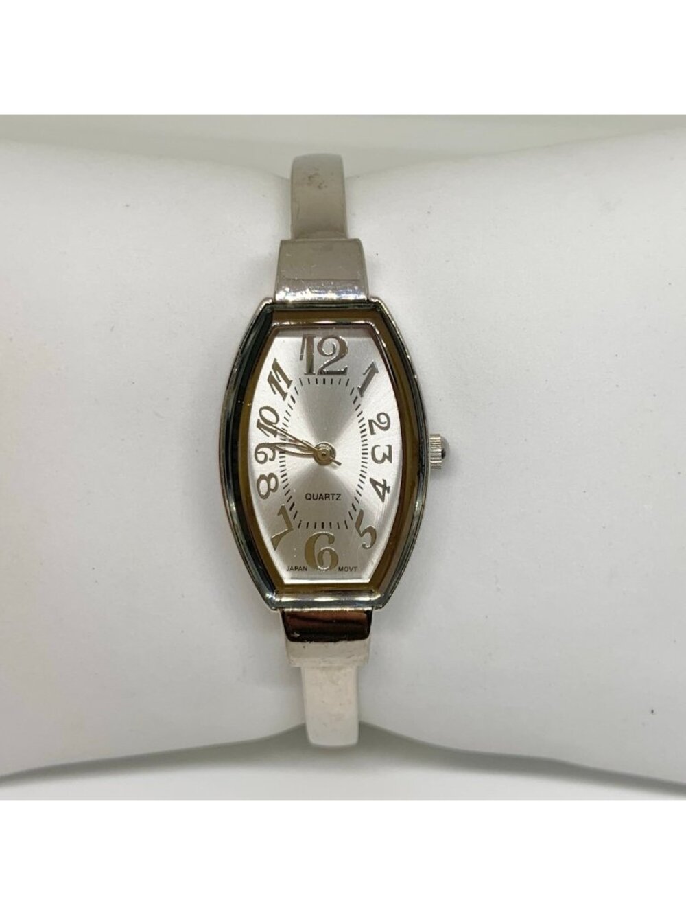Silver tone quartz analog women cuff bracelet watch 20mm bracelet 7” running